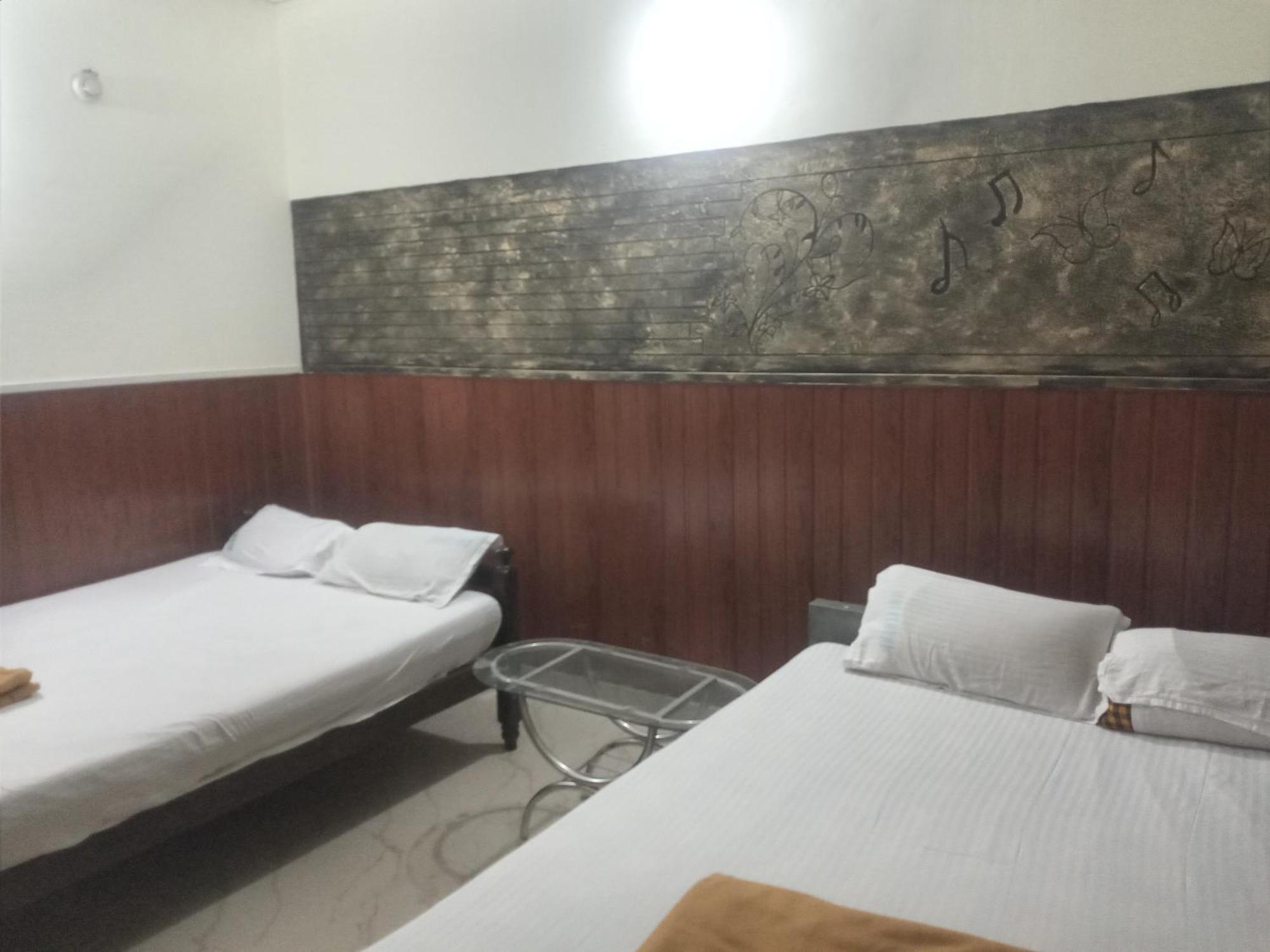 Avanti Inn Guruvāyūr Exteriör bild