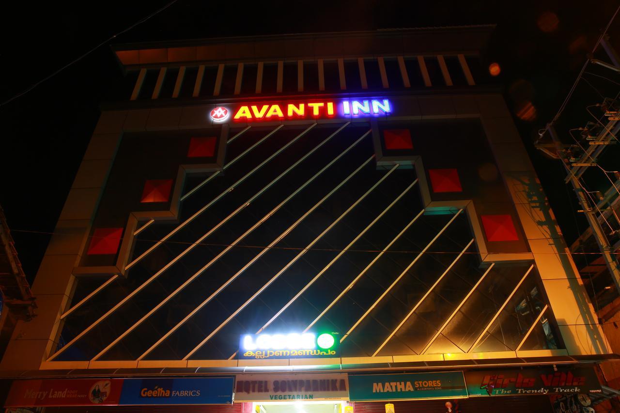 Avanti Inn Guruvāyūr Exteriör bild